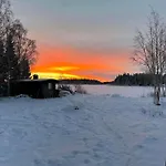 Modernia Luonnon Keskellae * Soderudden