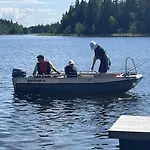 Modernia Luonnon Keskellae *