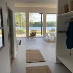 Modernia Luonnon Keskellae Apartmán Soderudden