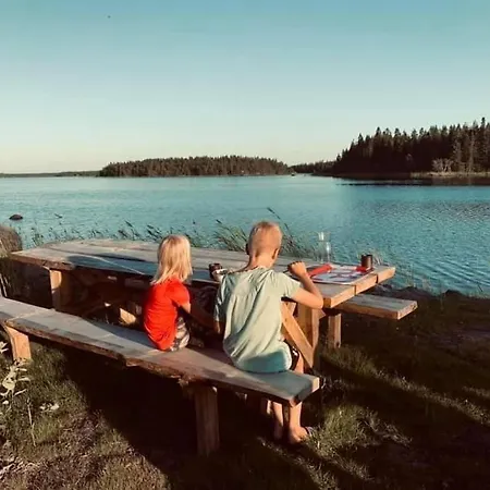 Appartamento Modernia Luonnon Keskellae *