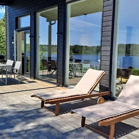 Modernia Luonnon Keskellae * Soderudden