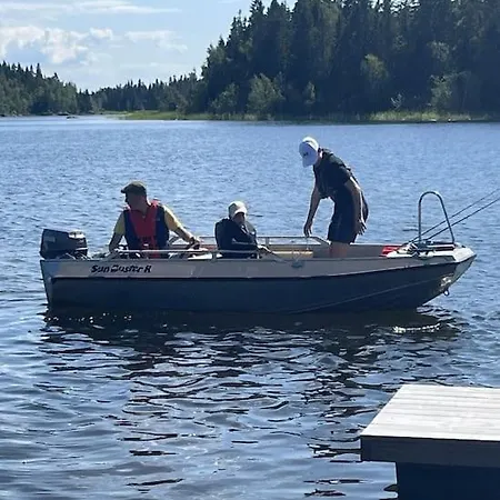 Modernia Luonnon Keskellae *