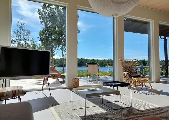 Modernia Luonnon Keskellae Daire Soderudden