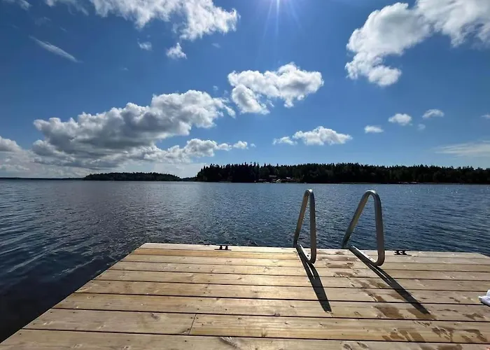 Modernia Luonnon Keskellae Daire