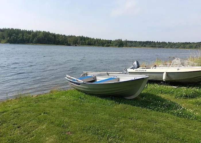 Modernia Luonnon Keskellae *