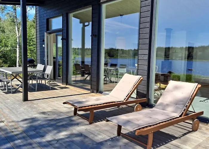 Modernia Luonnon Keskellae * Soderudden