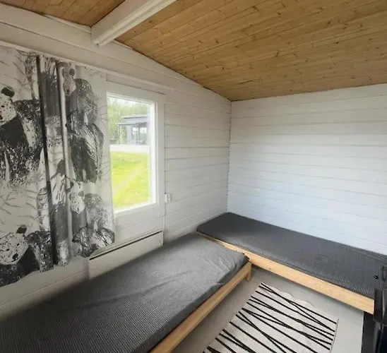 Modernia Luonnon Keskellae