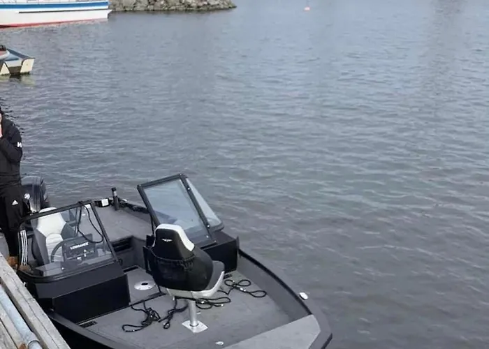 Daire Modernia Luonnon Keskellae *