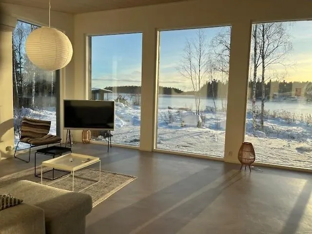 Modernia Luonnon Keskellae * Soderudden