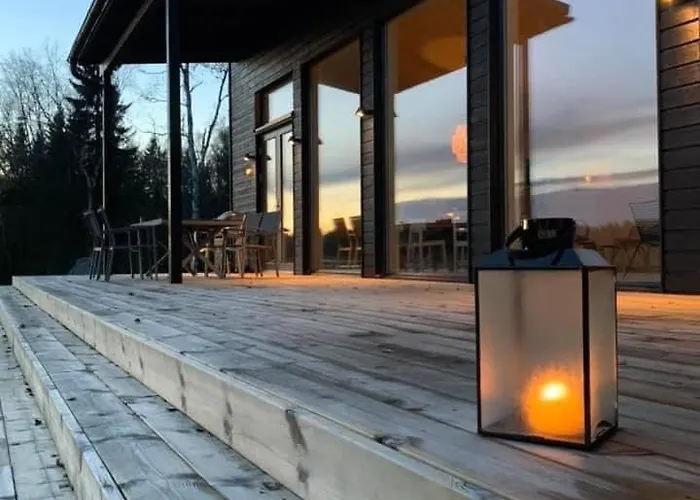 Daire Modernia Luonnon Keskellae